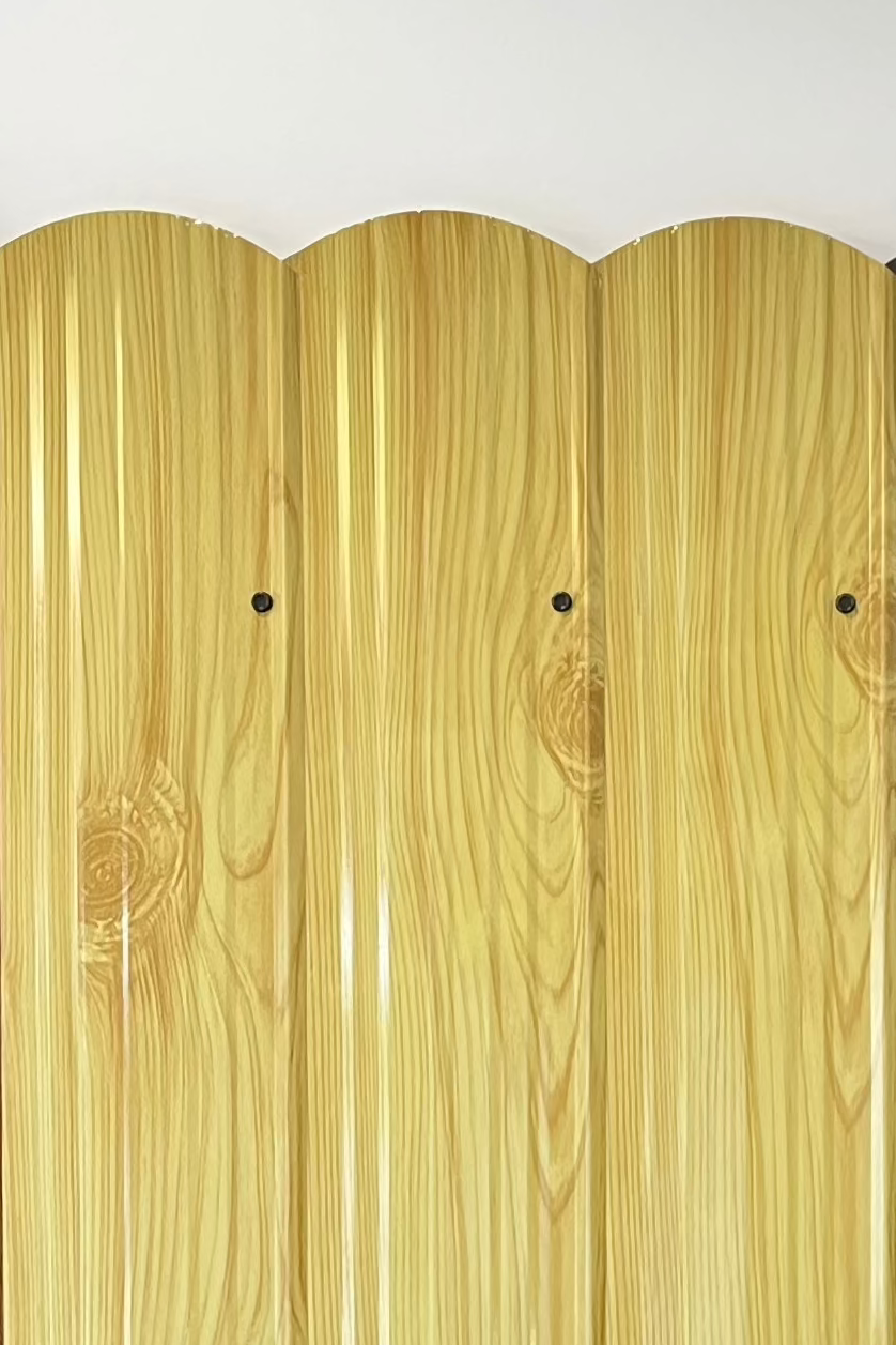 Dura Fence Light Wood Pattern 6 in. x 6 ft.