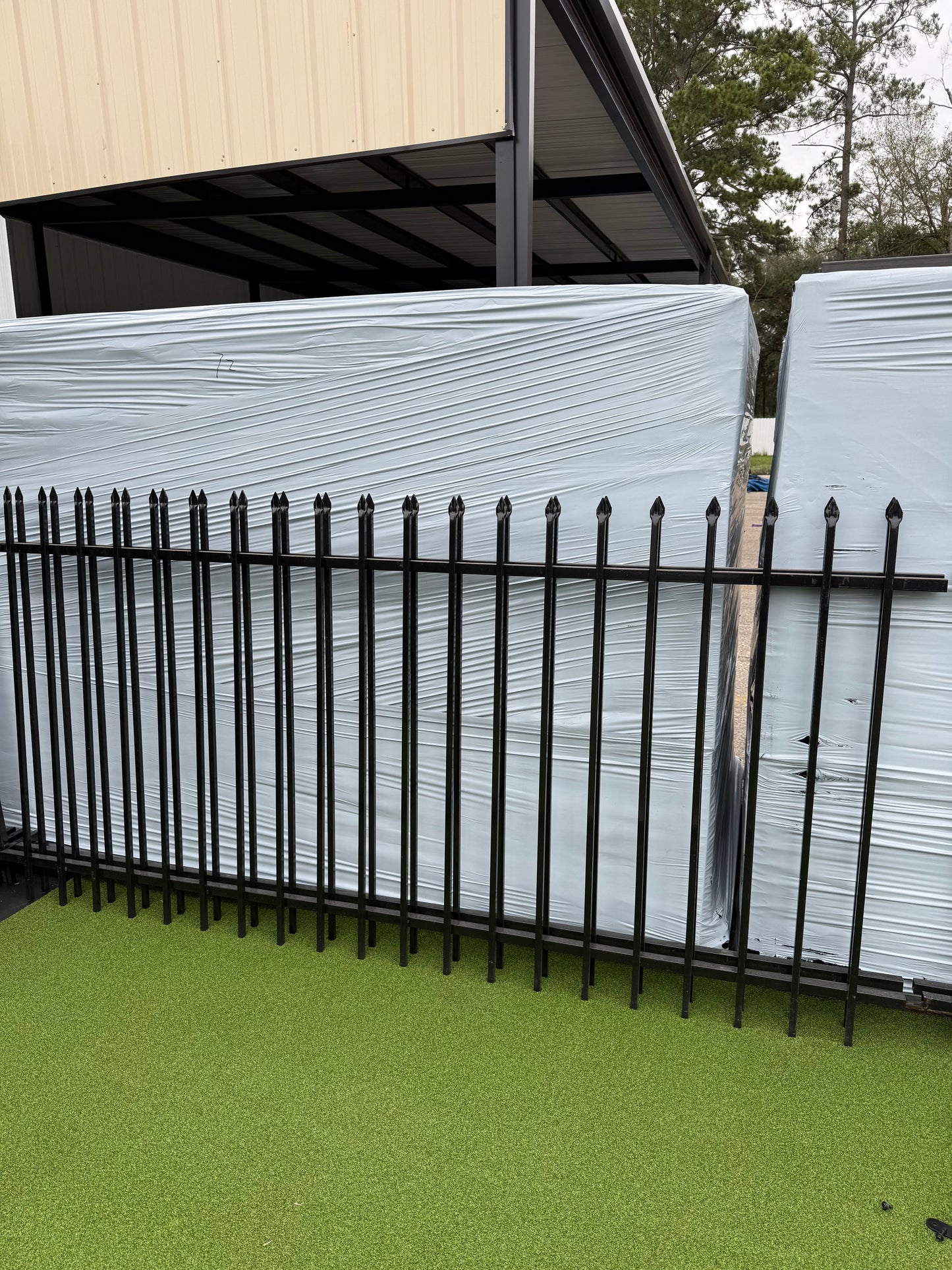 2 Rail Metal Fence Pressed Point Powder Coated Pickets 5/8