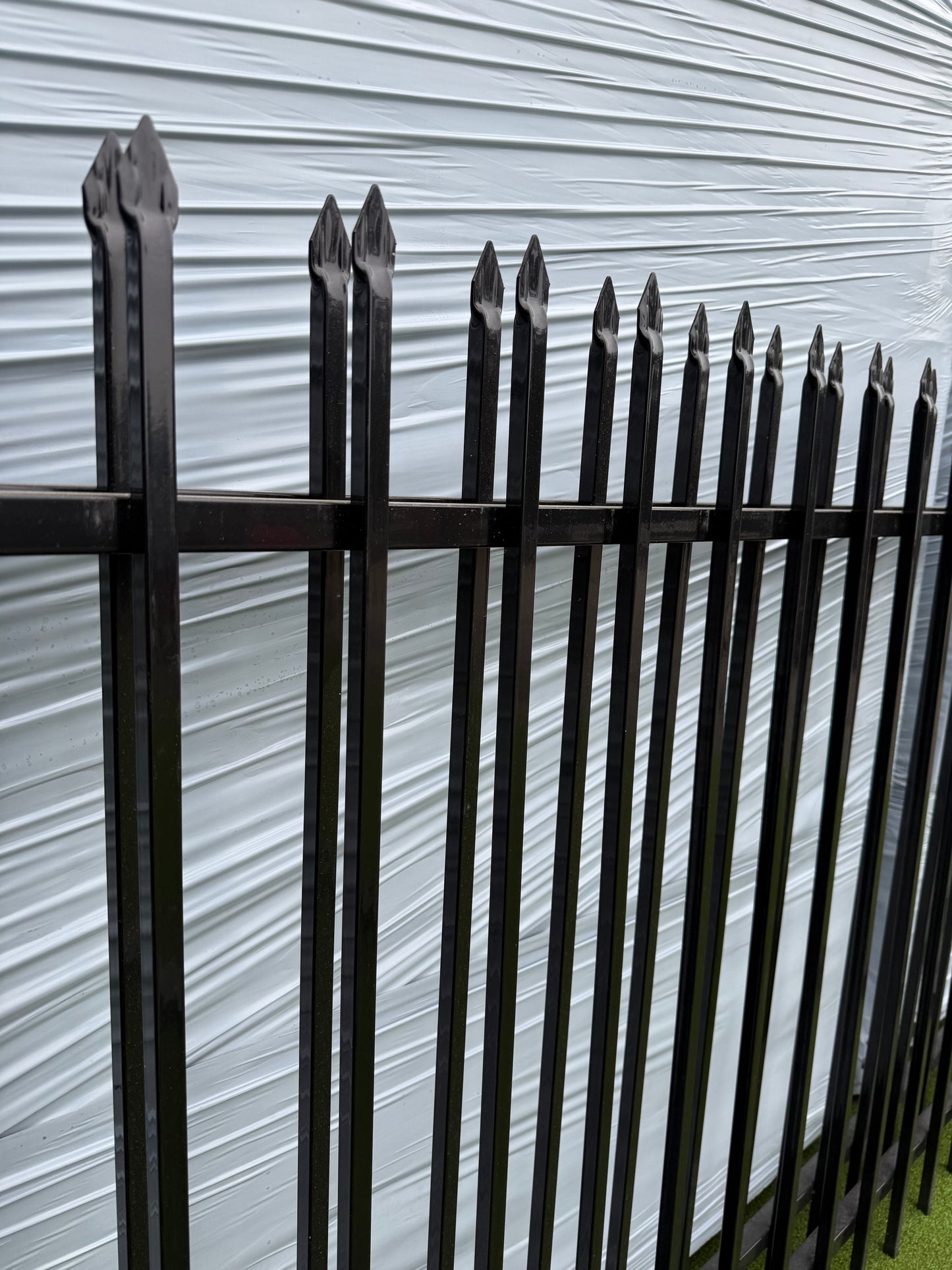 2 Rail Metal Fence Pressed Point Powder Coated Pickets 5/8